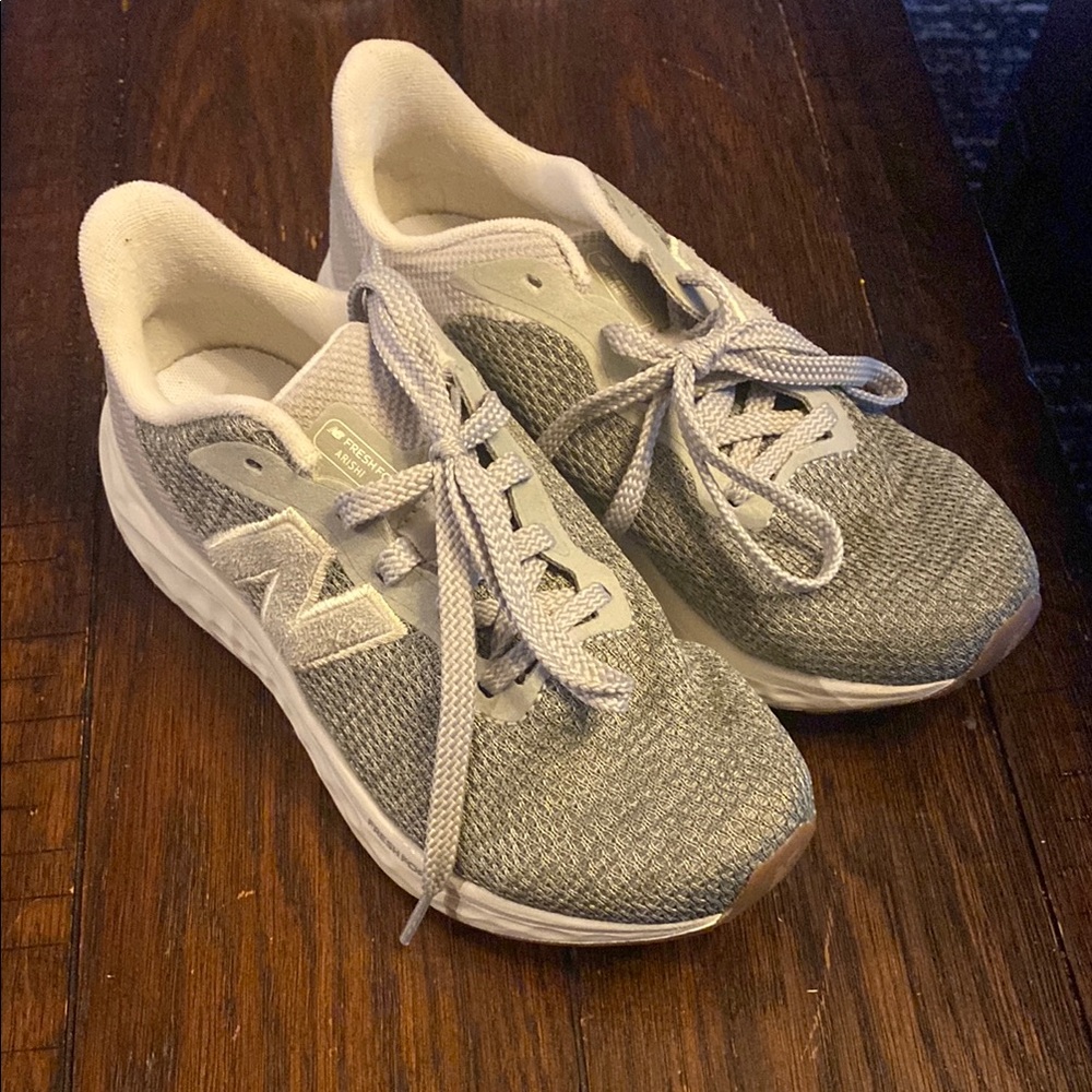 New Balance Women's Green Sneakers